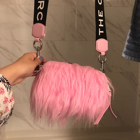 Marc Jacobs Pink Fluffy Crossbody Bag - Picture 2 of 10